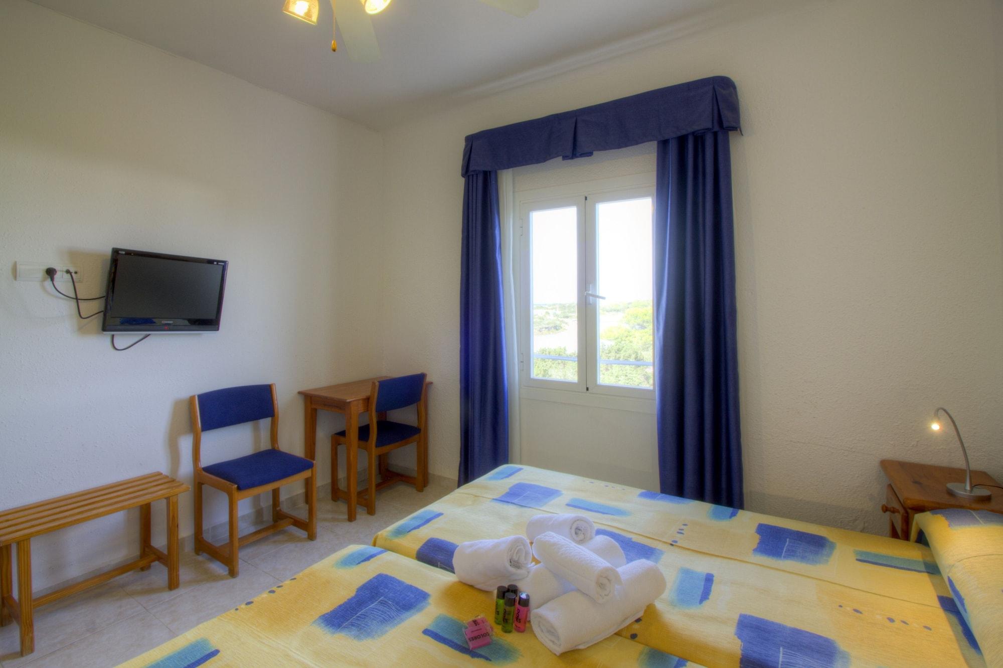 Hotel Lago Playa I Es Pujols Luaran gambar