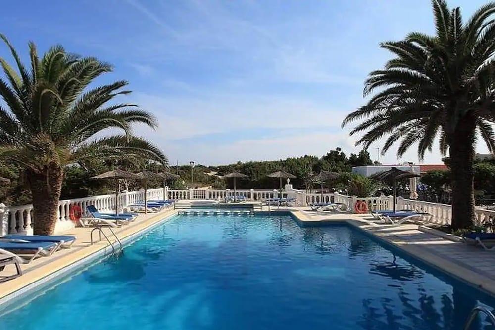 Hotel Lago Playa I Es Pujols Luaran gambar