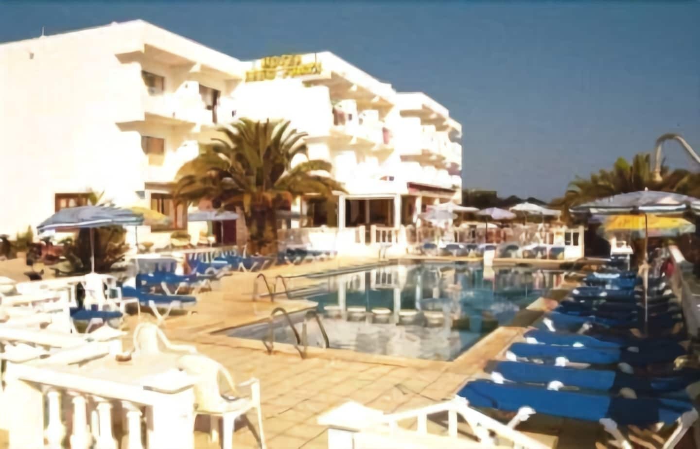Hotel Lago Playa I Es Pujols Luaran gambar